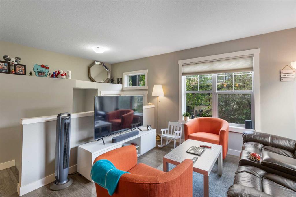 319 Mckenzie Towne Square SE photo 5