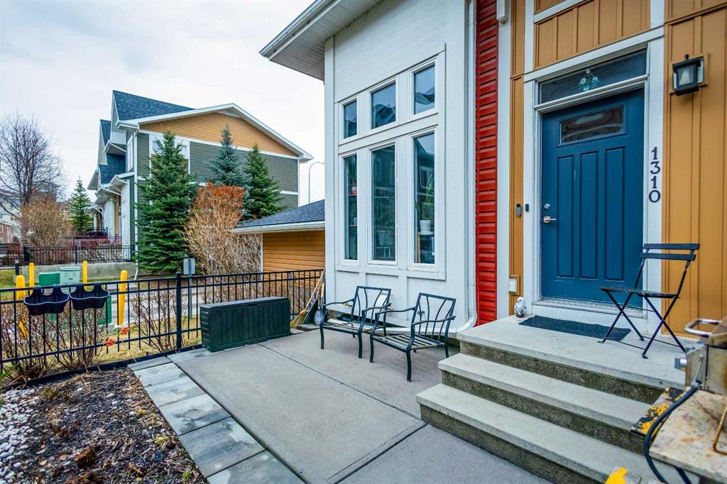 1310 Auburn Bay Square SE photo 4