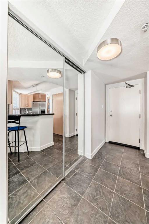 626 15 Avenue SW #703 photo 3