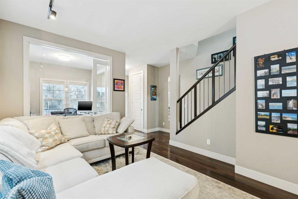 2231 26 Avenue SW photo 4