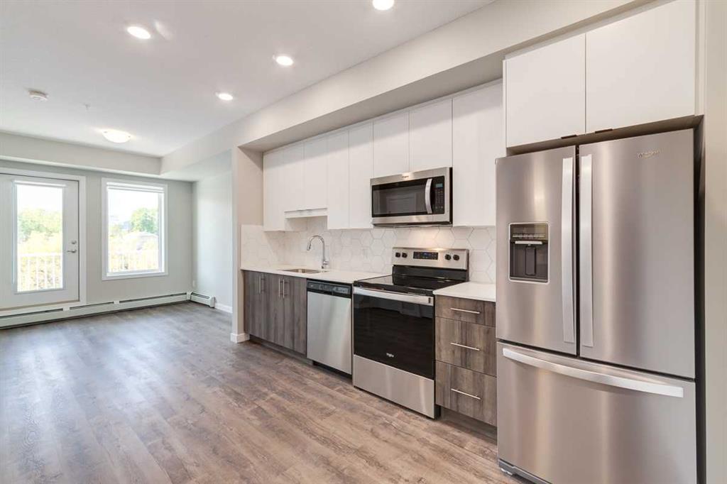 1605 17 Street SE #212 photo 3
