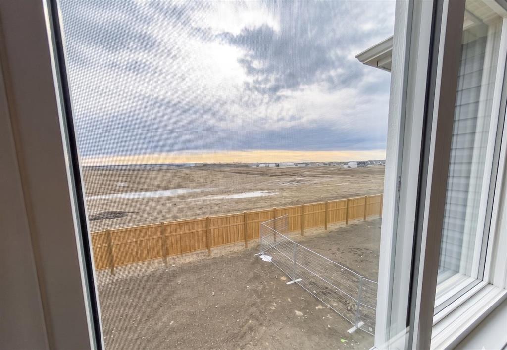 60 Ambledale Crescent photo 5