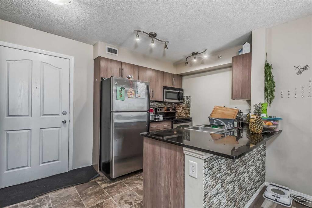 7110 80 Avenue NE #408 photo 2