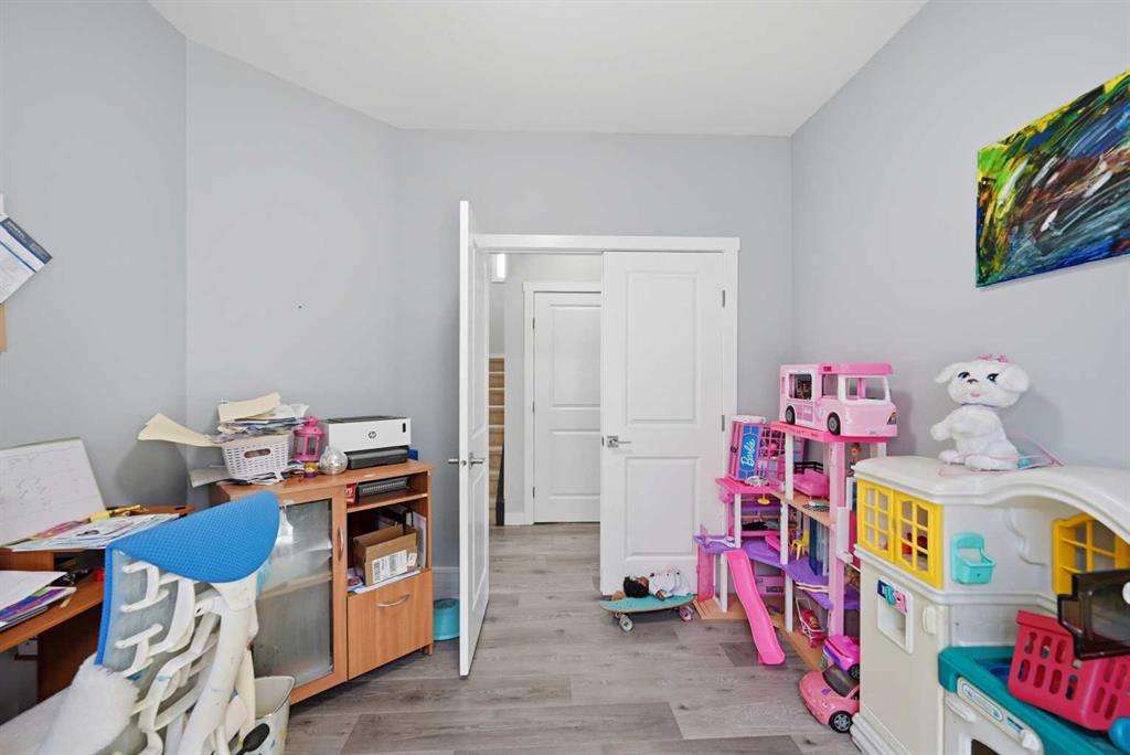 82 Legacy Glen Terrace SE photo 5