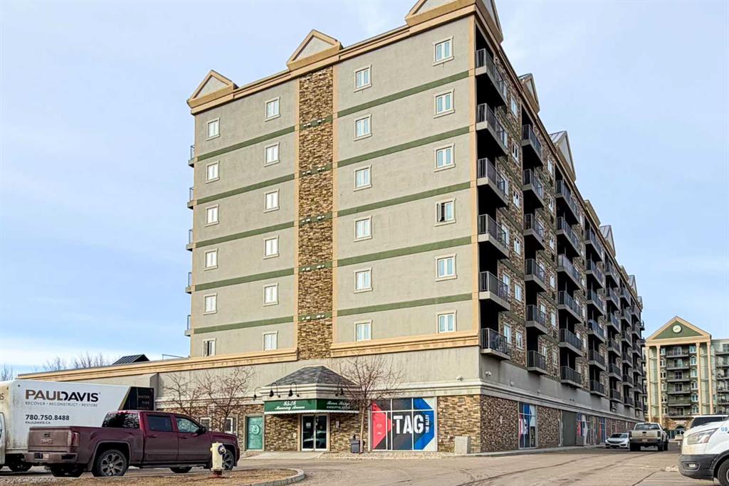 8528 Manning Avenue #208