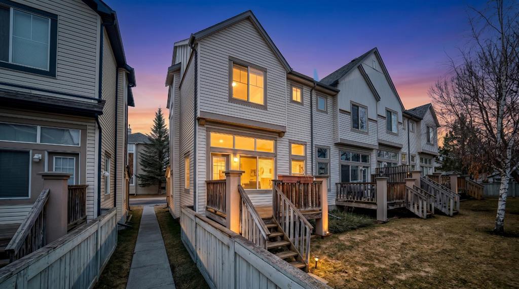 17 Copperfield Court SE photo 2