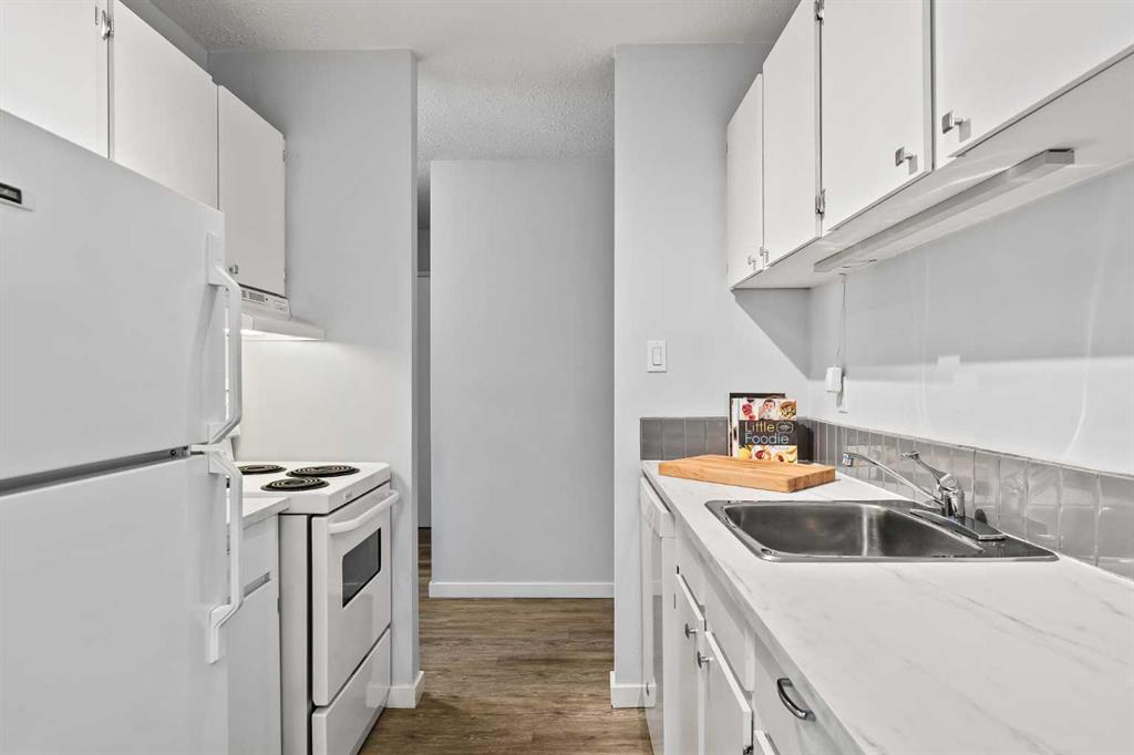 310 4 Avenue NE #204 photo 5