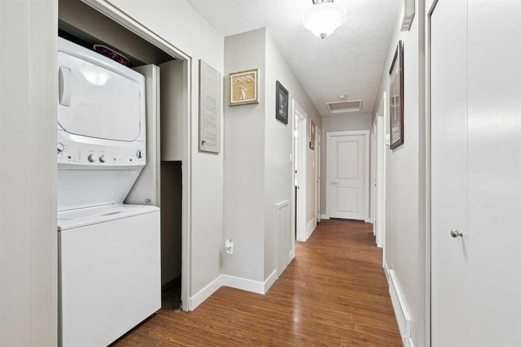 1440 45 Street SW photo 4