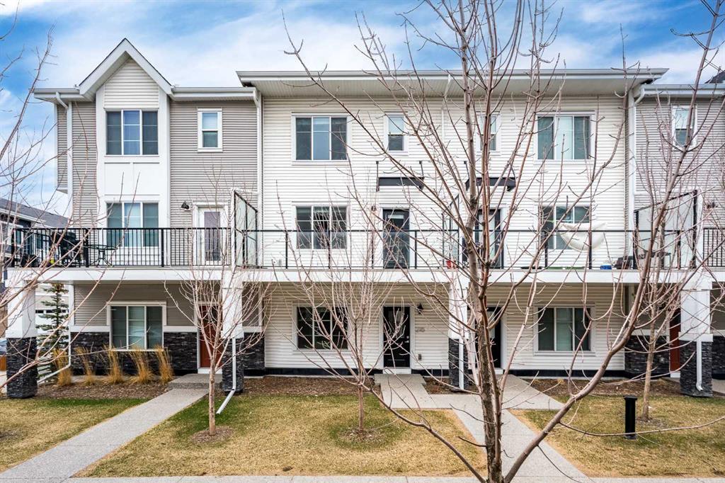 669 Savanna Boulevard NE #216 photo 2