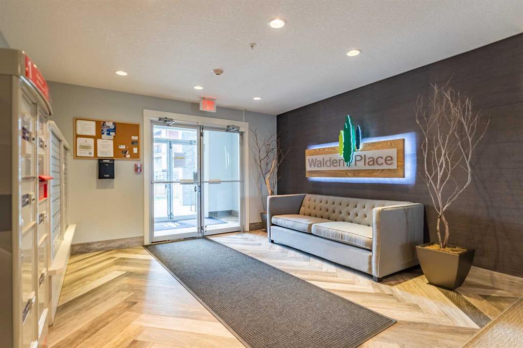 10 Walgrove Walk SE #412 photo 3