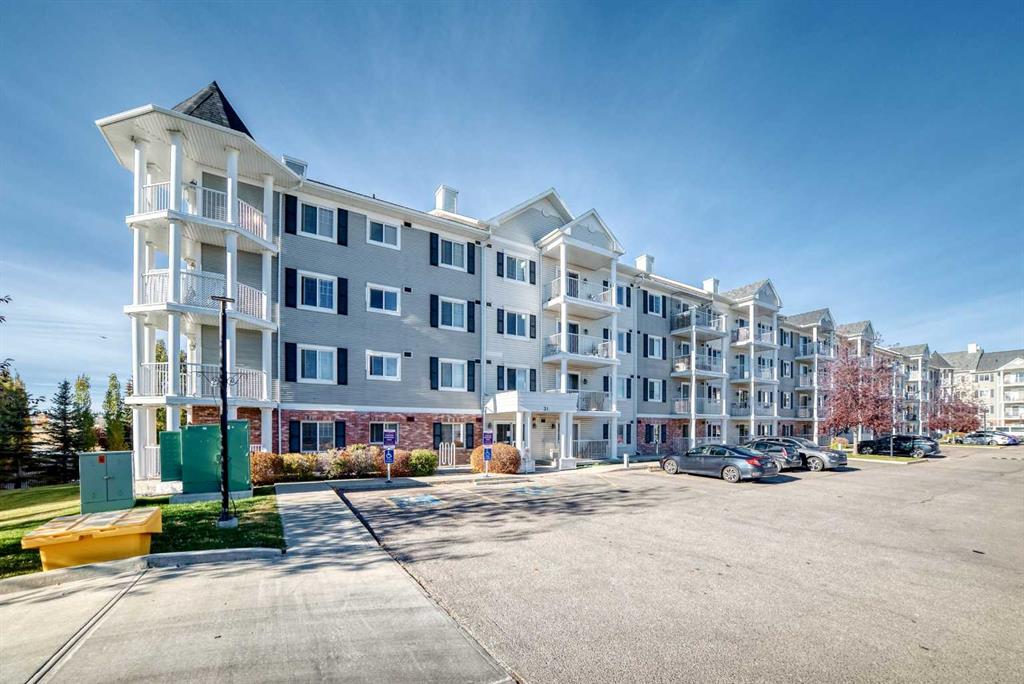 31 Country Village Manor NE #4404