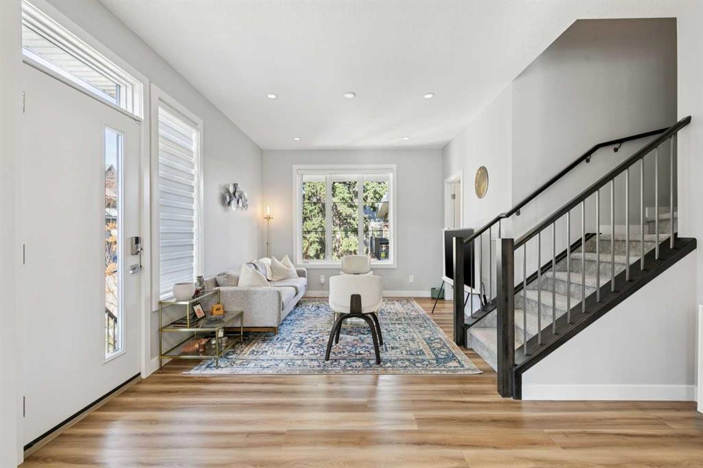1710 28 Avenue SW #21 photo 3
