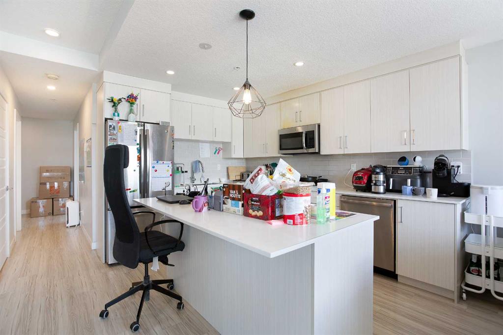 1734 11 Avenue SW #304 photo 5