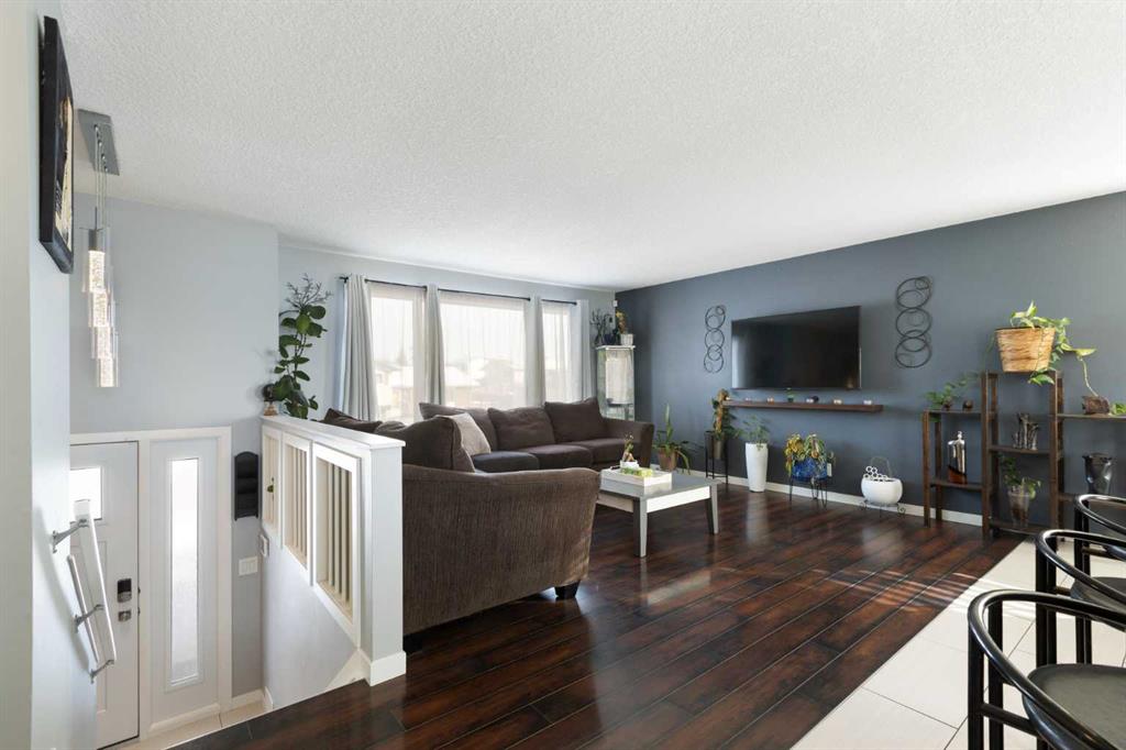 172 Rundlefield Crescent NE photo 4