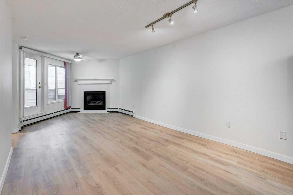 10 Sierra Morena Mews SW #119 photo 5