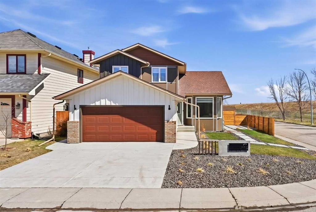 42 Sunvista Crescent SE photo 2