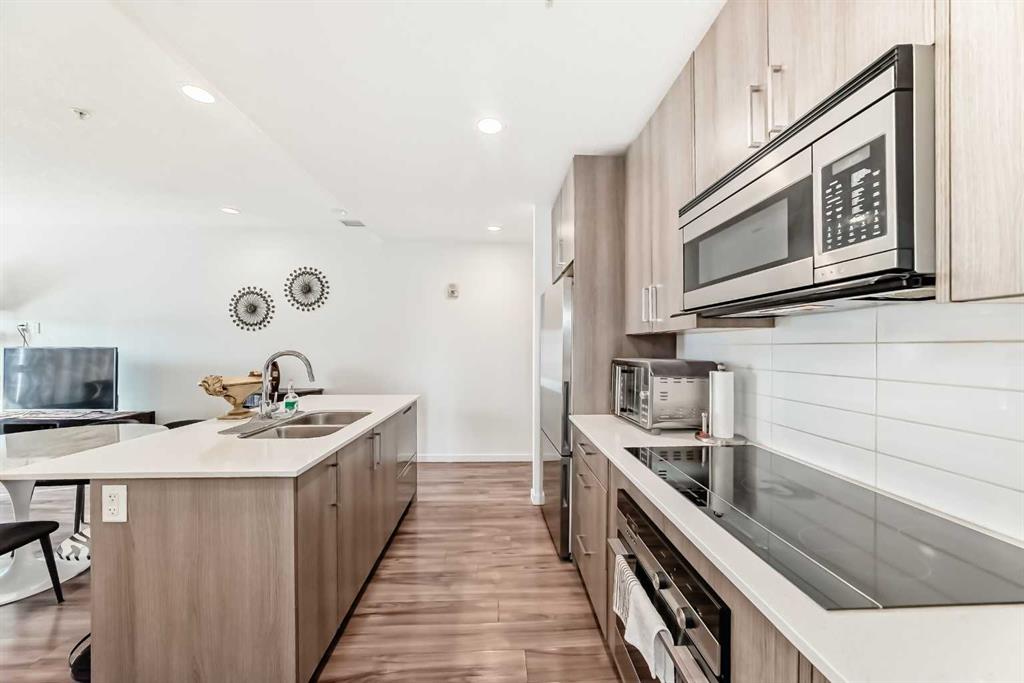 1629 38 Street SW #202 photo 4
