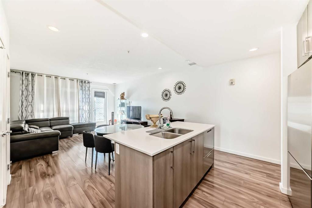 1629 38 Street SW #202 photo 5