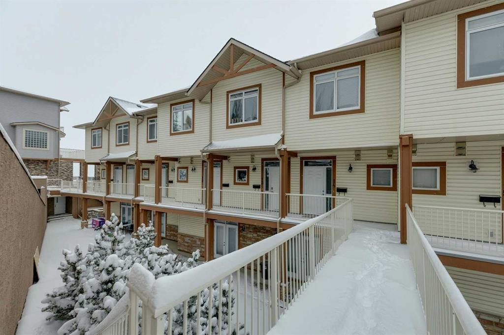 133 Rockyledge View NW #14