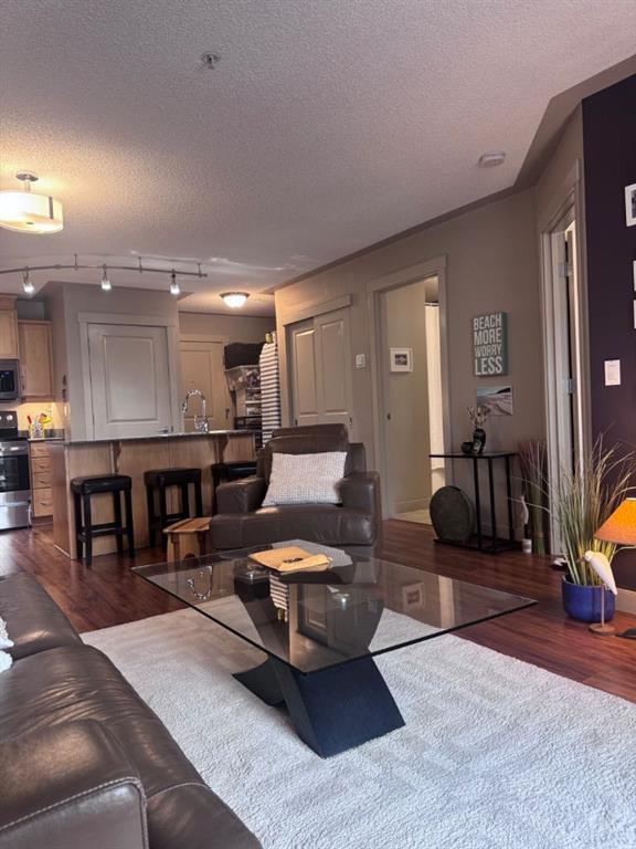 2233 34 Avenue SW #223 photo 5