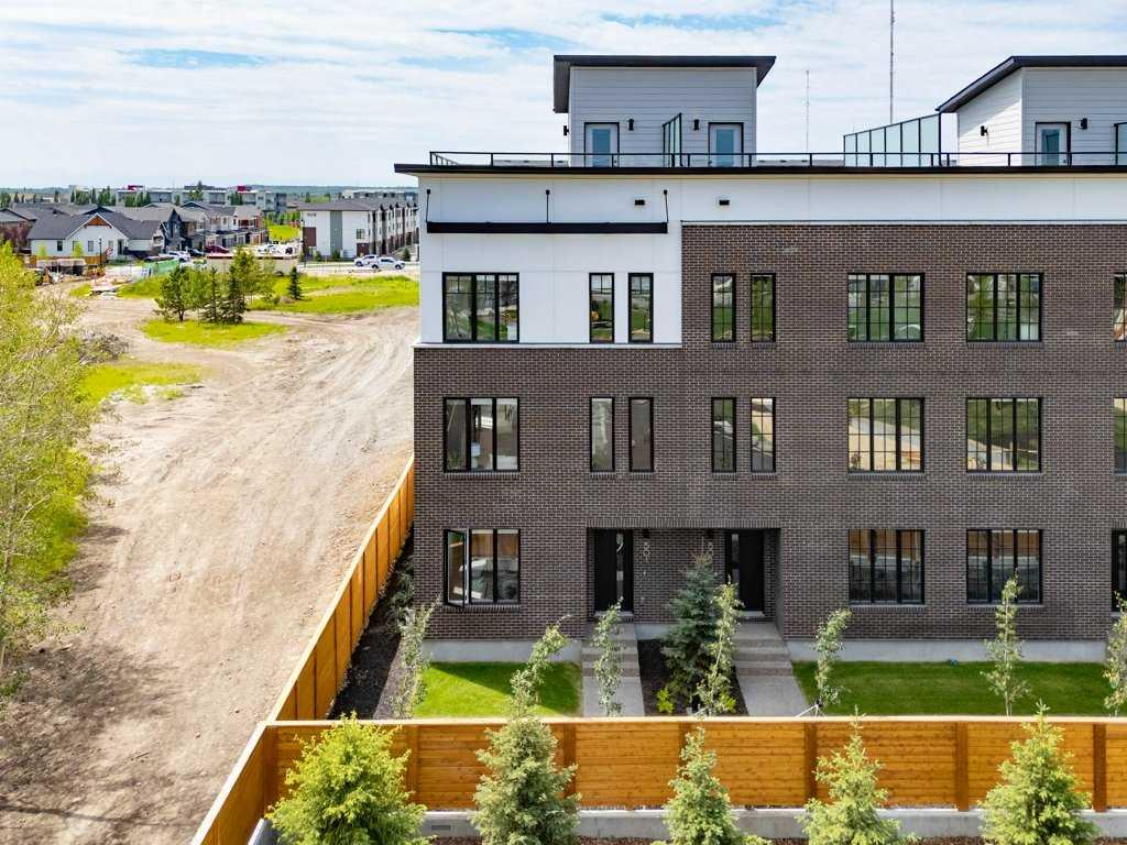 8155 8 Avenue SW #501 photo 2