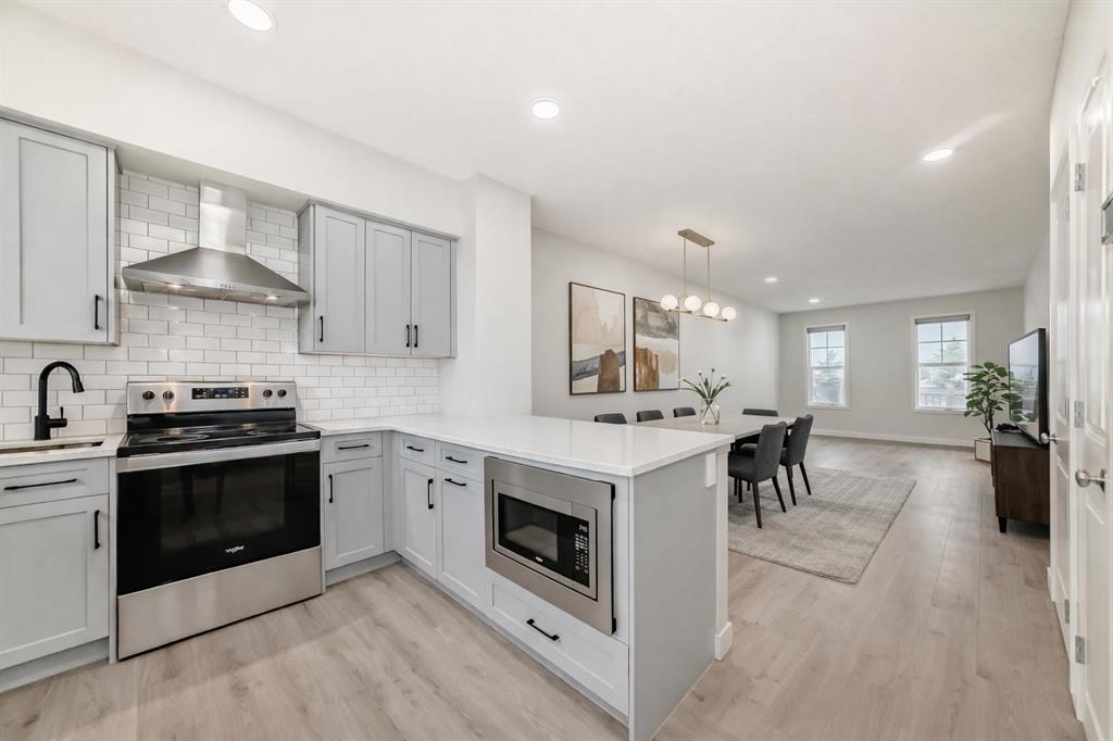 149 Lavender Manor SE photo 3