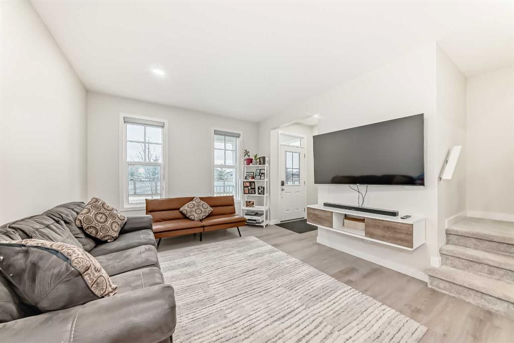 149 Lavender Manor SE photo 4