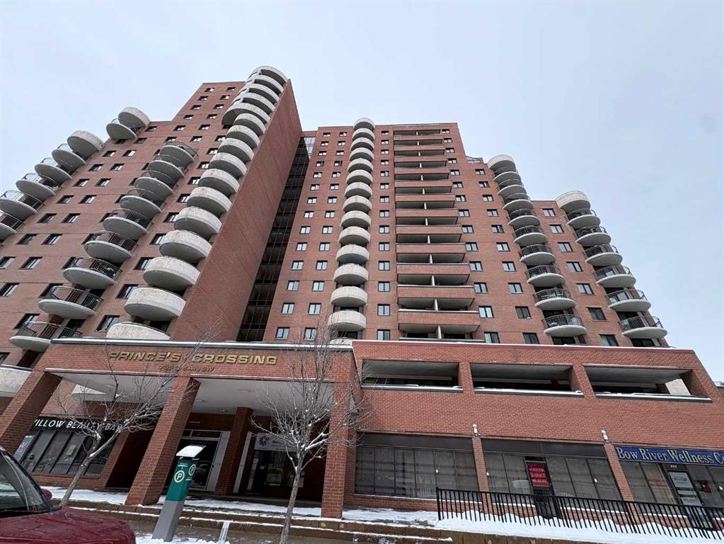 738 3 Avenue SW #402 photo 2