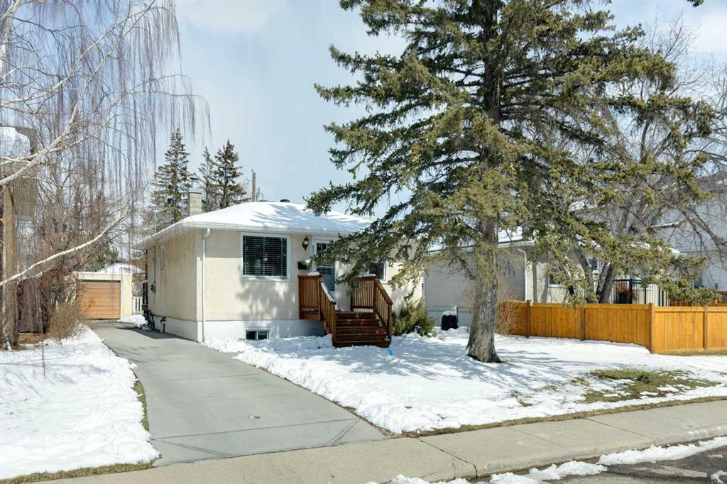 8312 47 Avenue NW photo 2