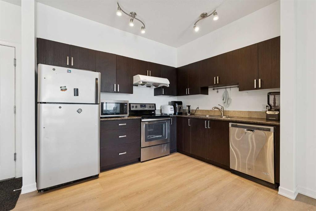 117 Copperpond Common SE #116 photo 2
