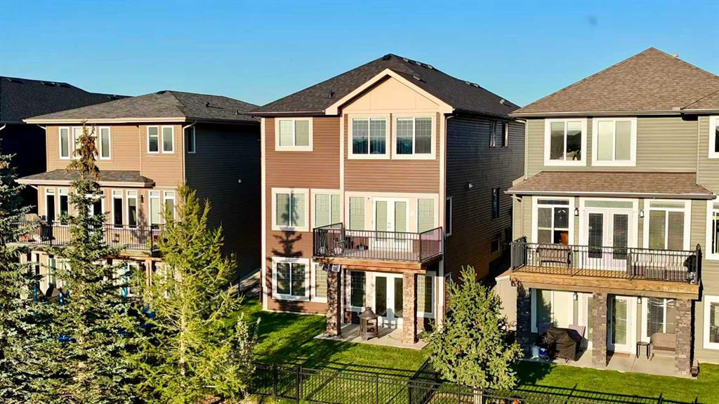 85 evansborough Way NW photo 5