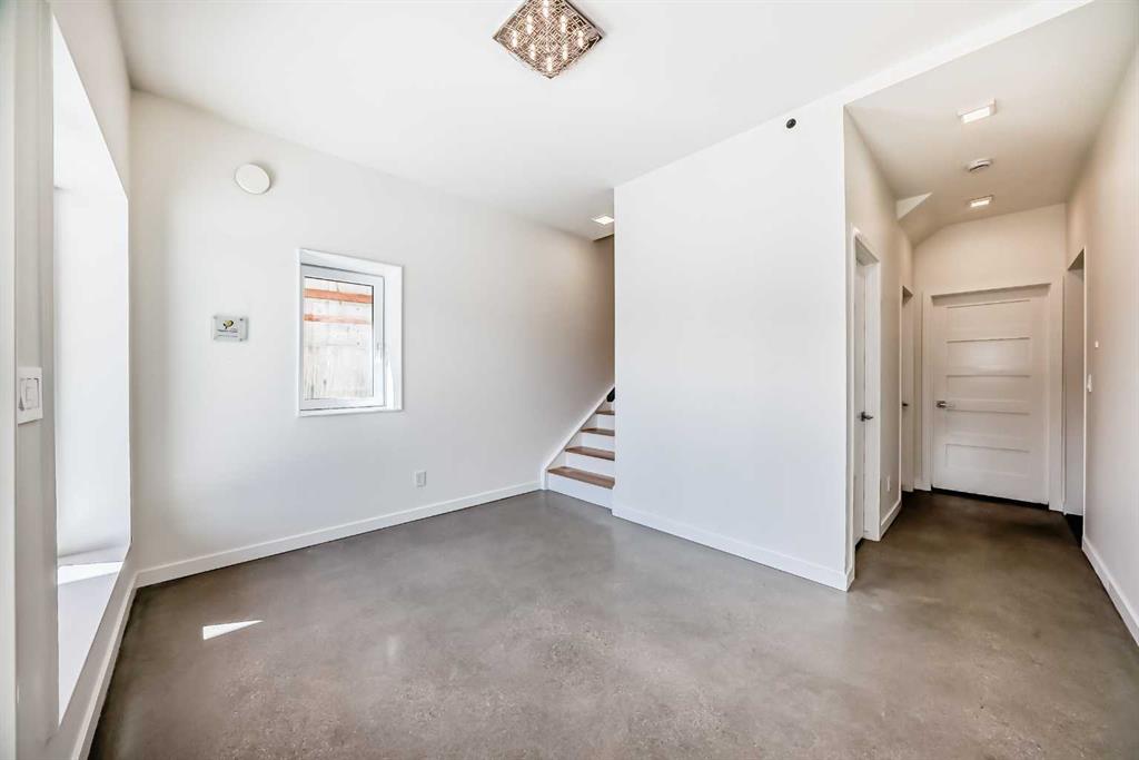 53 Rockhaven Green NW photo 3