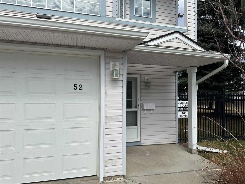 52 Kingsland Court SW photo 4