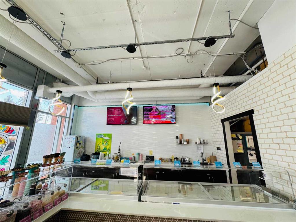 1102 3 Avenue NW photo 4