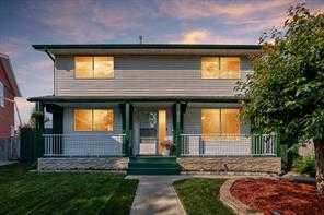 420 Whitehorn Place NE photo 2