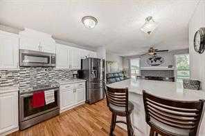 420 Whitehorn Place NE photo 5