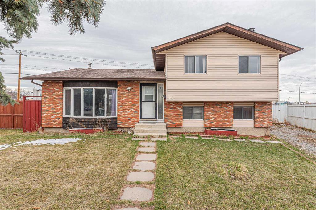 64 Castledale Crescent NE
