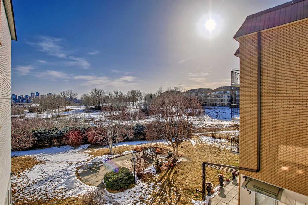 520 Cedar Crescent SW #202 photo 2