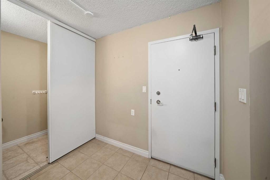 1334 12 Avenue SW #303 photo 2
