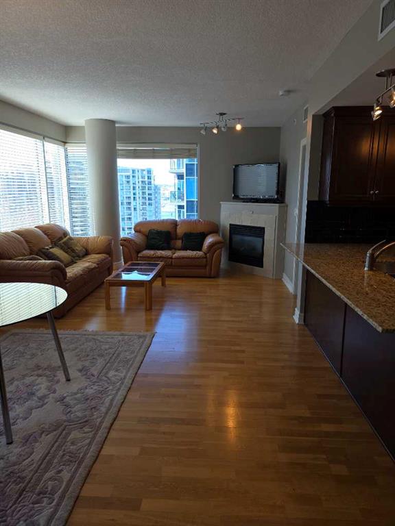 910 5 Avenue SW #2208 photo 5