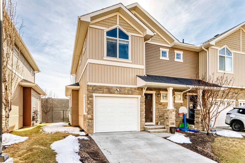 636 Skyview Ranch Grove NE