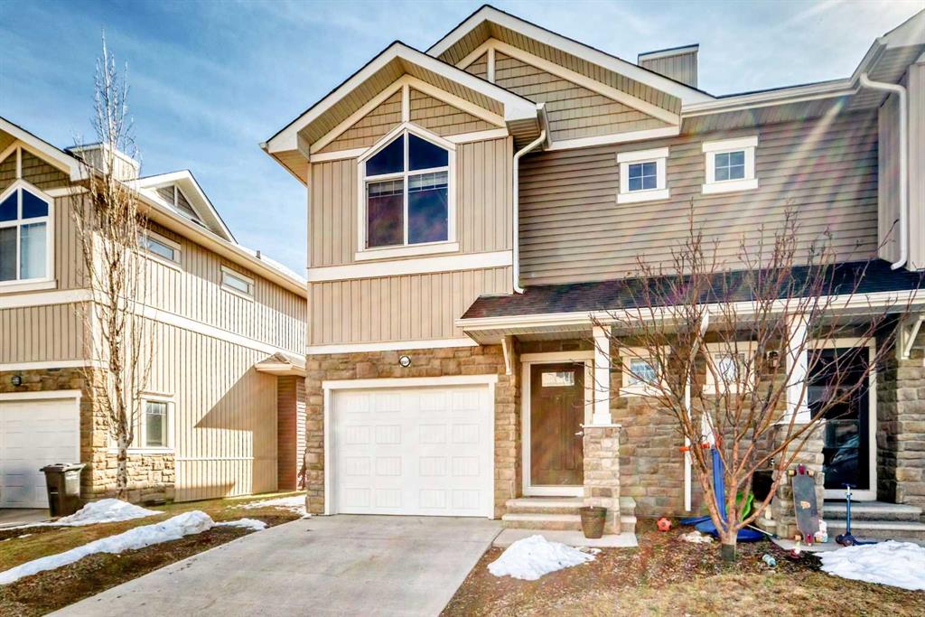 636 Skyview Ranch Grove NE photo 3