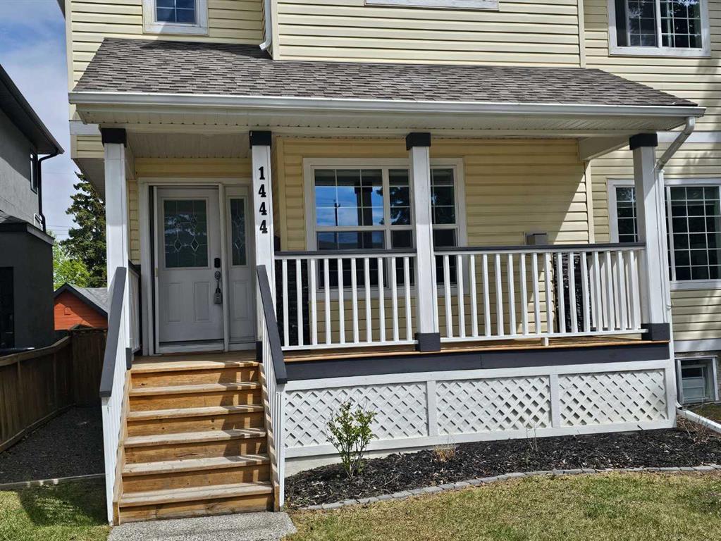 1444 40 Street SW photo 2