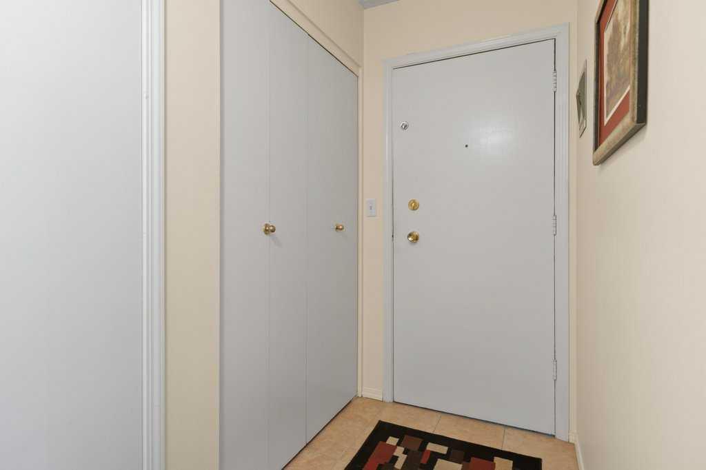 231 Heritage Drive SE #16A photo 3