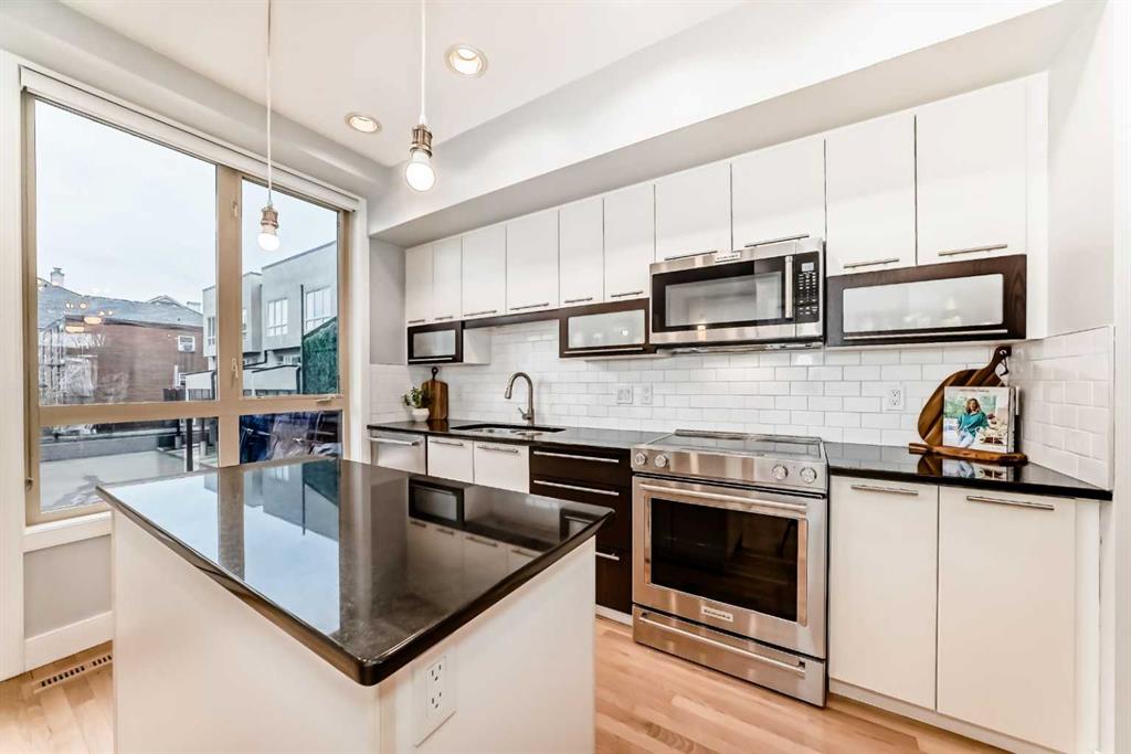 1606 36 Avenue SW photo 5