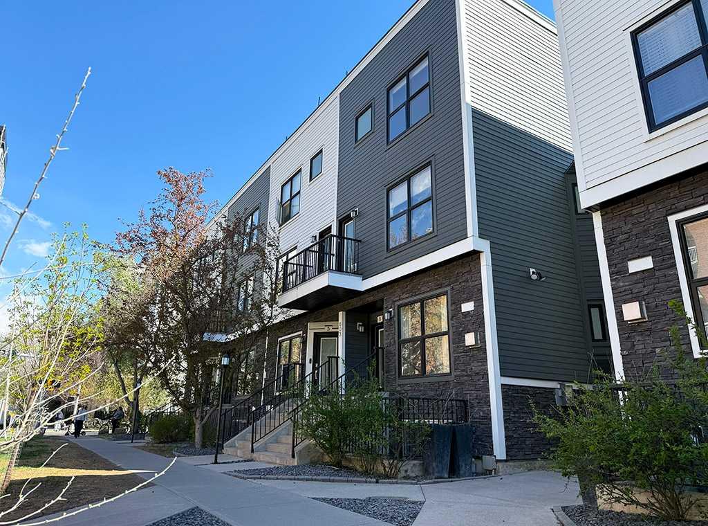 603 15 Avenue SW #7 photo 2