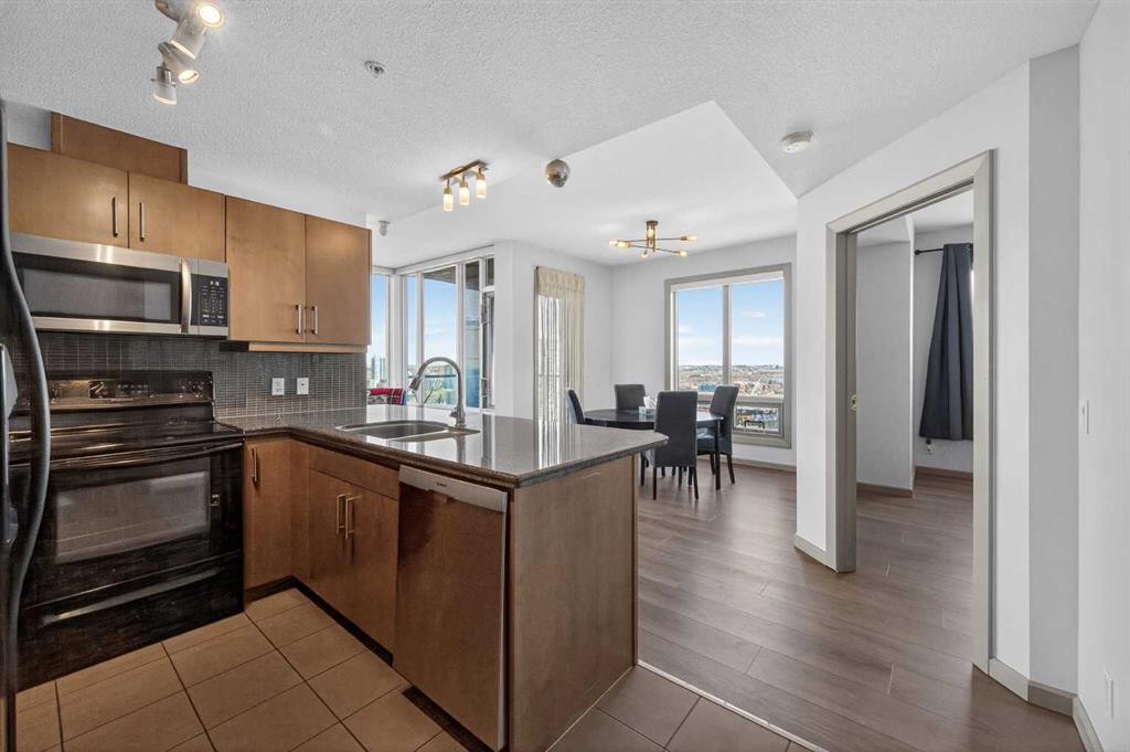 210 15 Avenue SE #2504 photo 2