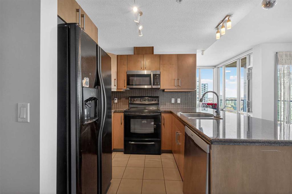 210 15 Avenue SE #2504 photo 3