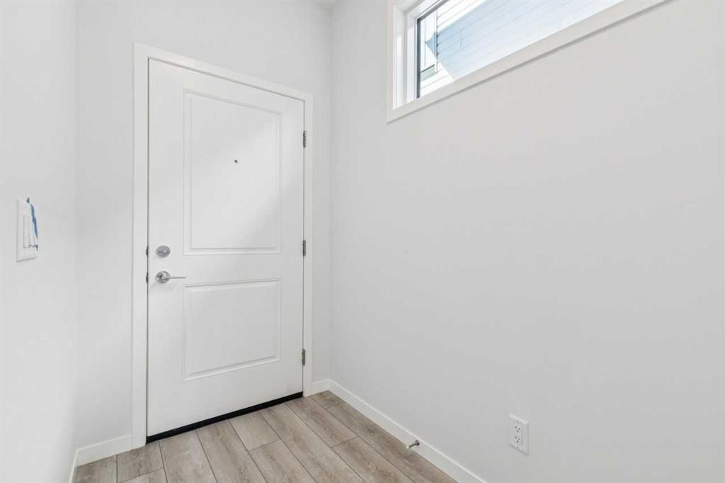 70 Lucas Heath NW photo 3