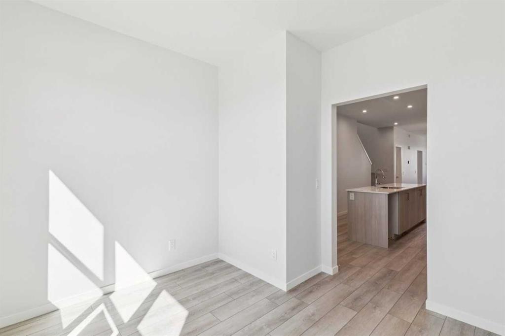 70 Lucas Heath NW photo 5